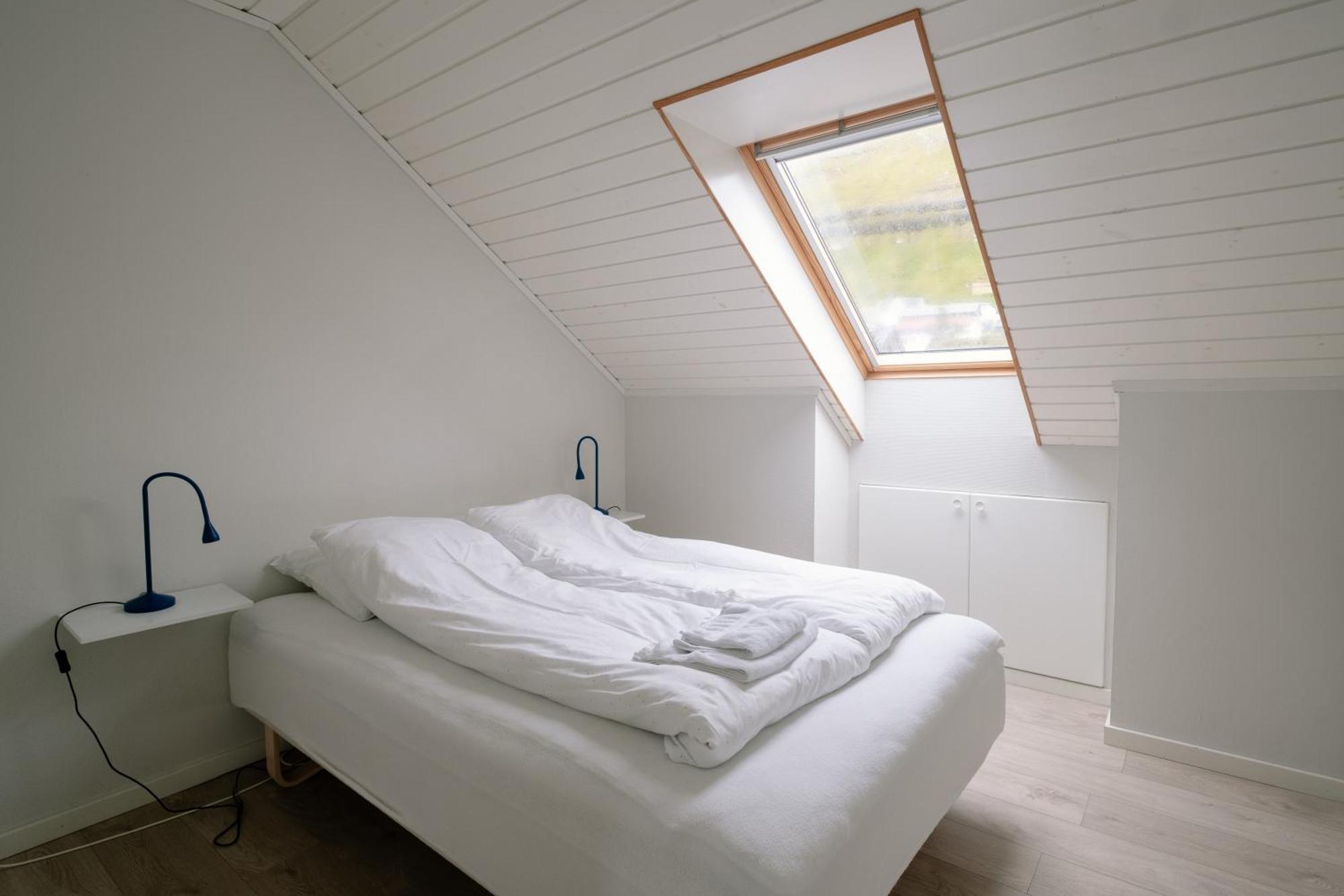 Spacious City Center Home By The Sea Klaksvík Zewnętrze zdjęcie