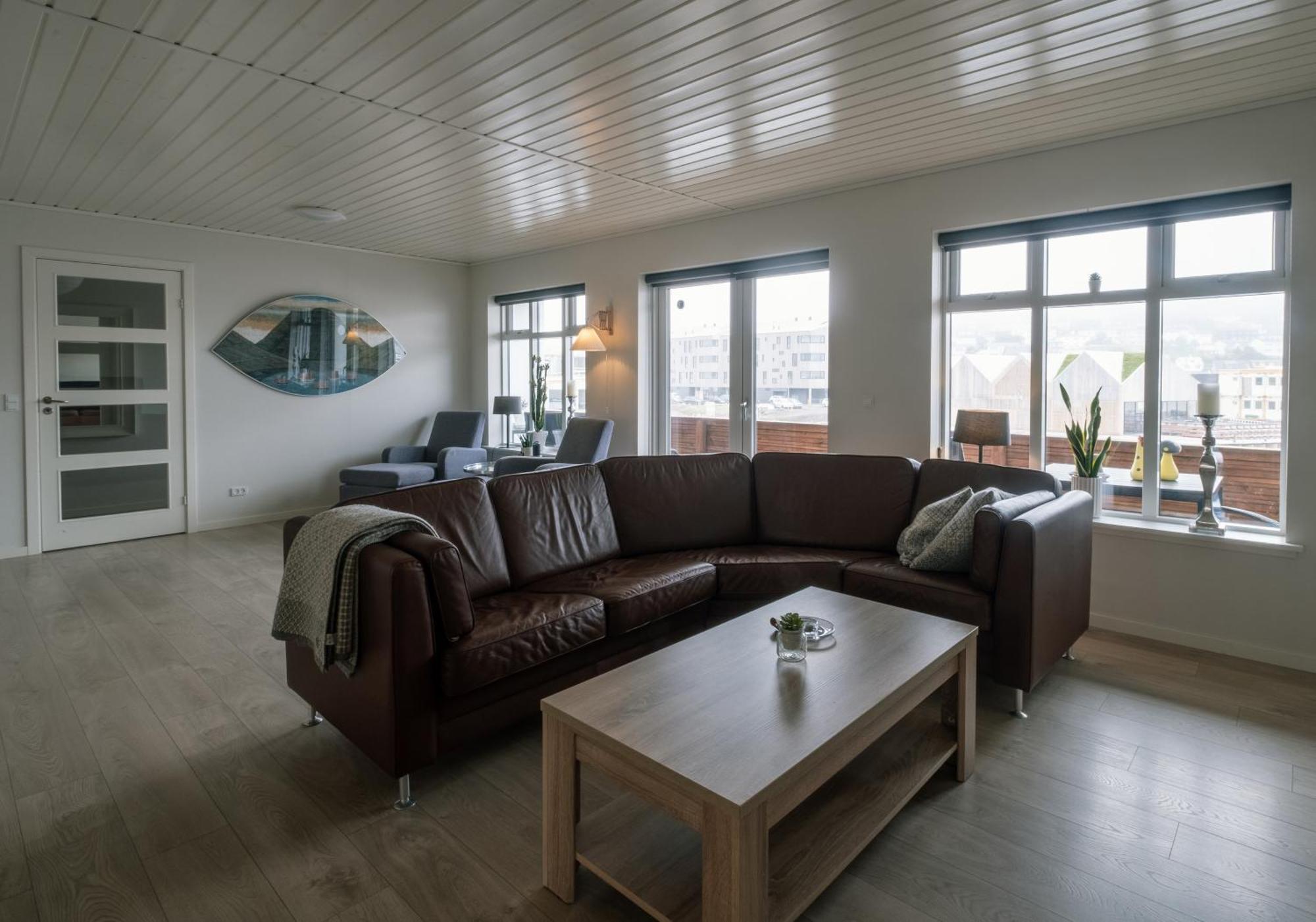 Spacious City Center Home By The Sea Klaksvík Zewnętrze zdjęcie